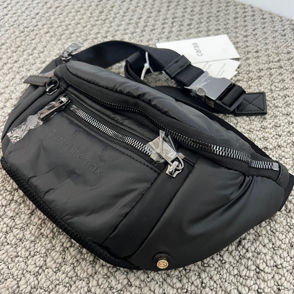 Caraa Black Leather Crossbody / Fanny Bag - Picture 3 of 8